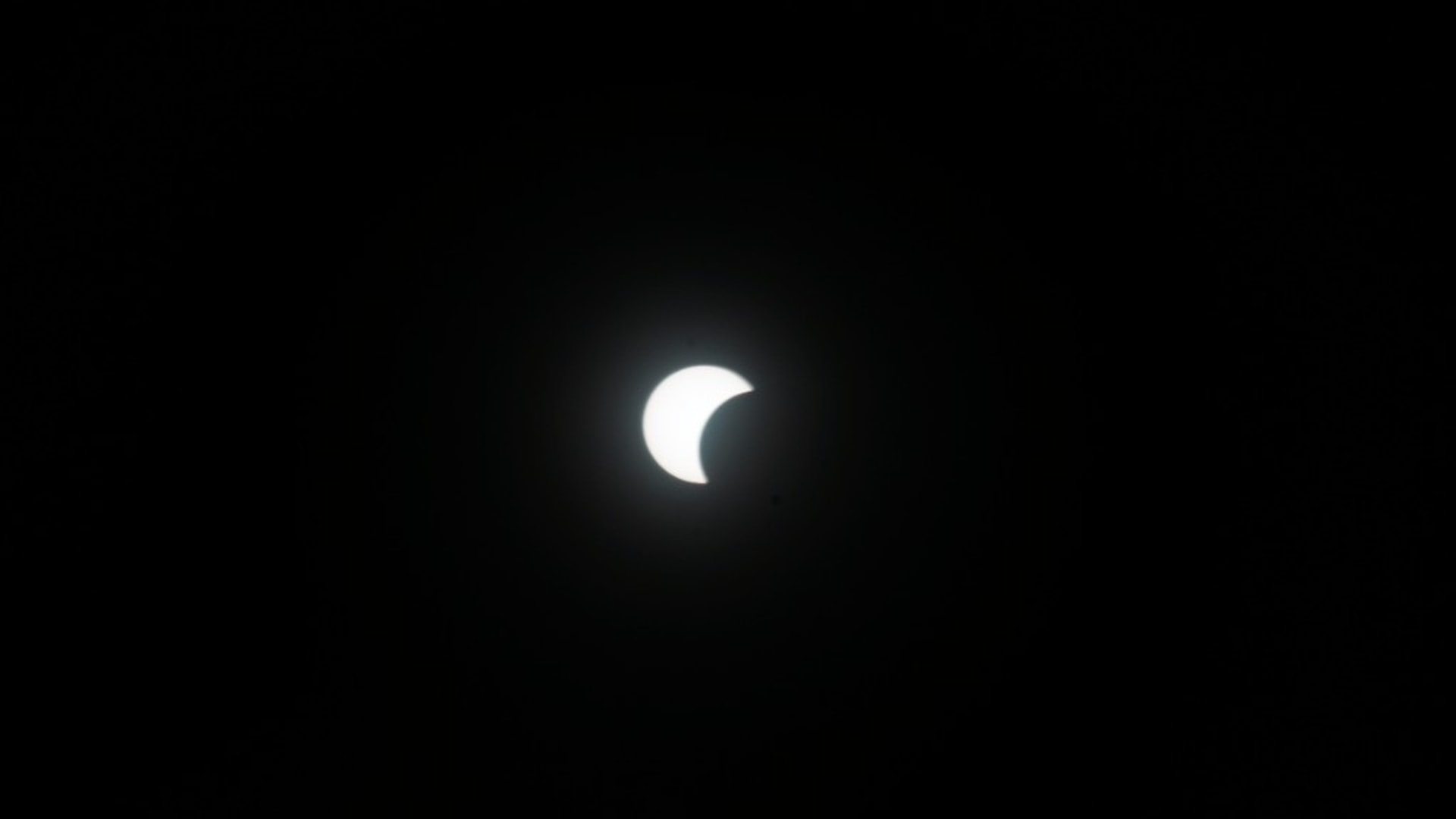 Partielle Sonnenfinsternis vom Ebbstein bei Kämpfelbach am 12. August 2026